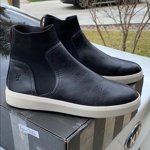 Women’s Frye Chelsea sneakers